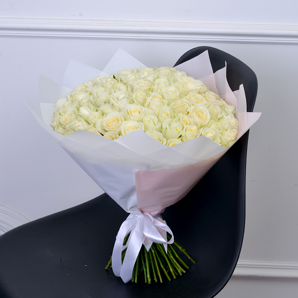 75 белых роз Premium 40 см