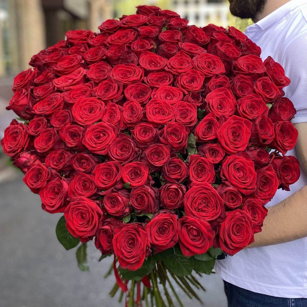 101 красная роза Premium Эквадор 90 см.