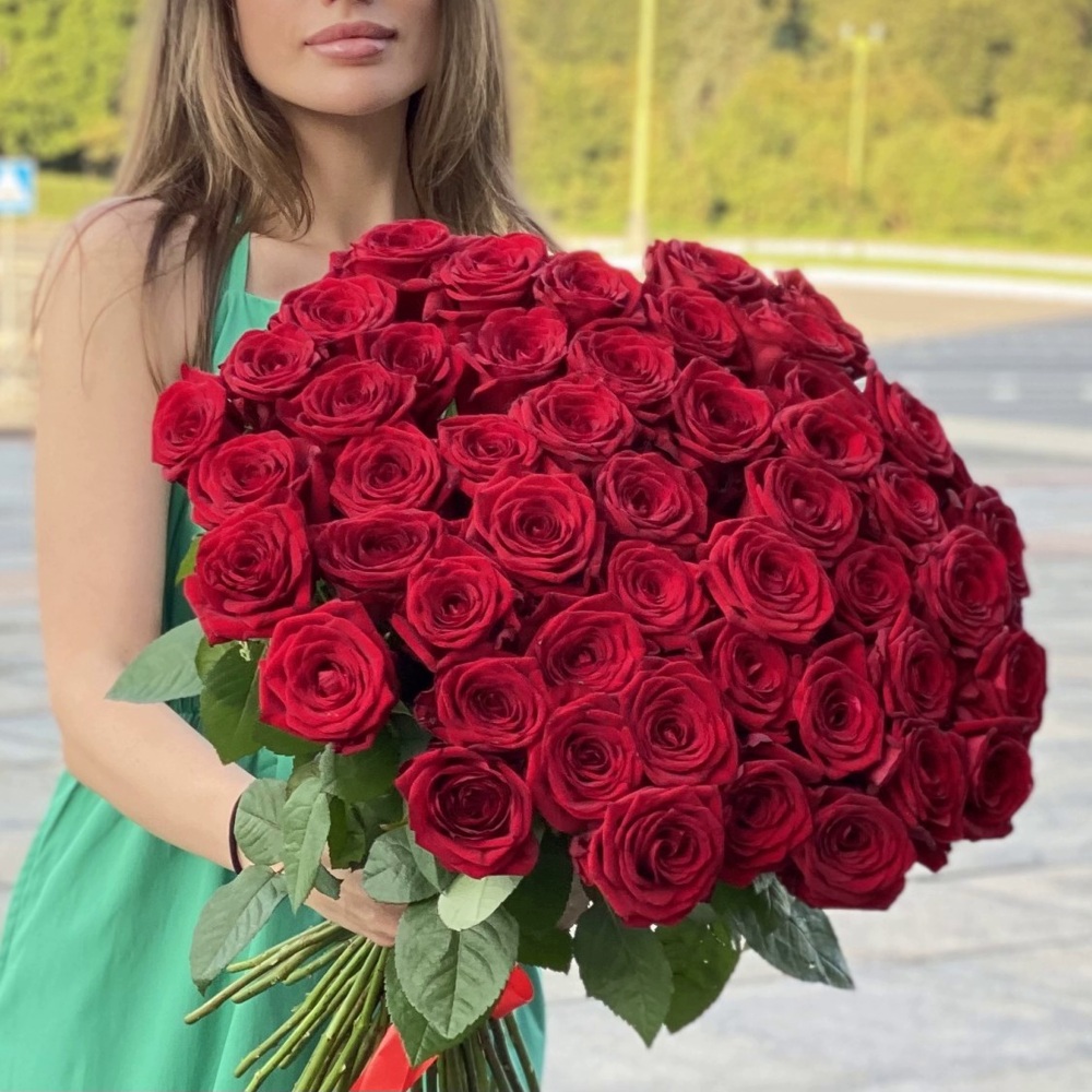 51 красная роза Premium 60 см