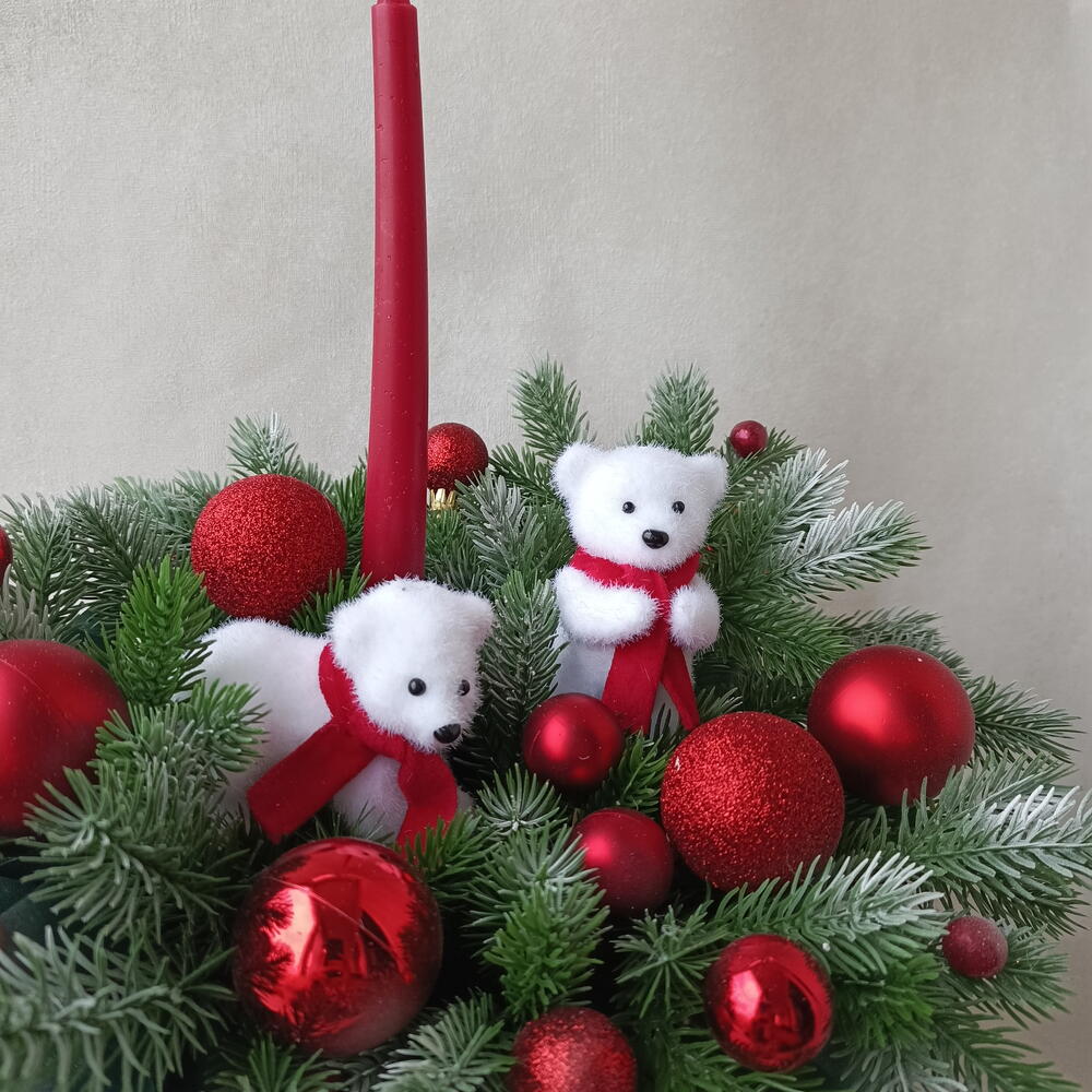 Новогодняя композиция со свечей в бархатной коробочке