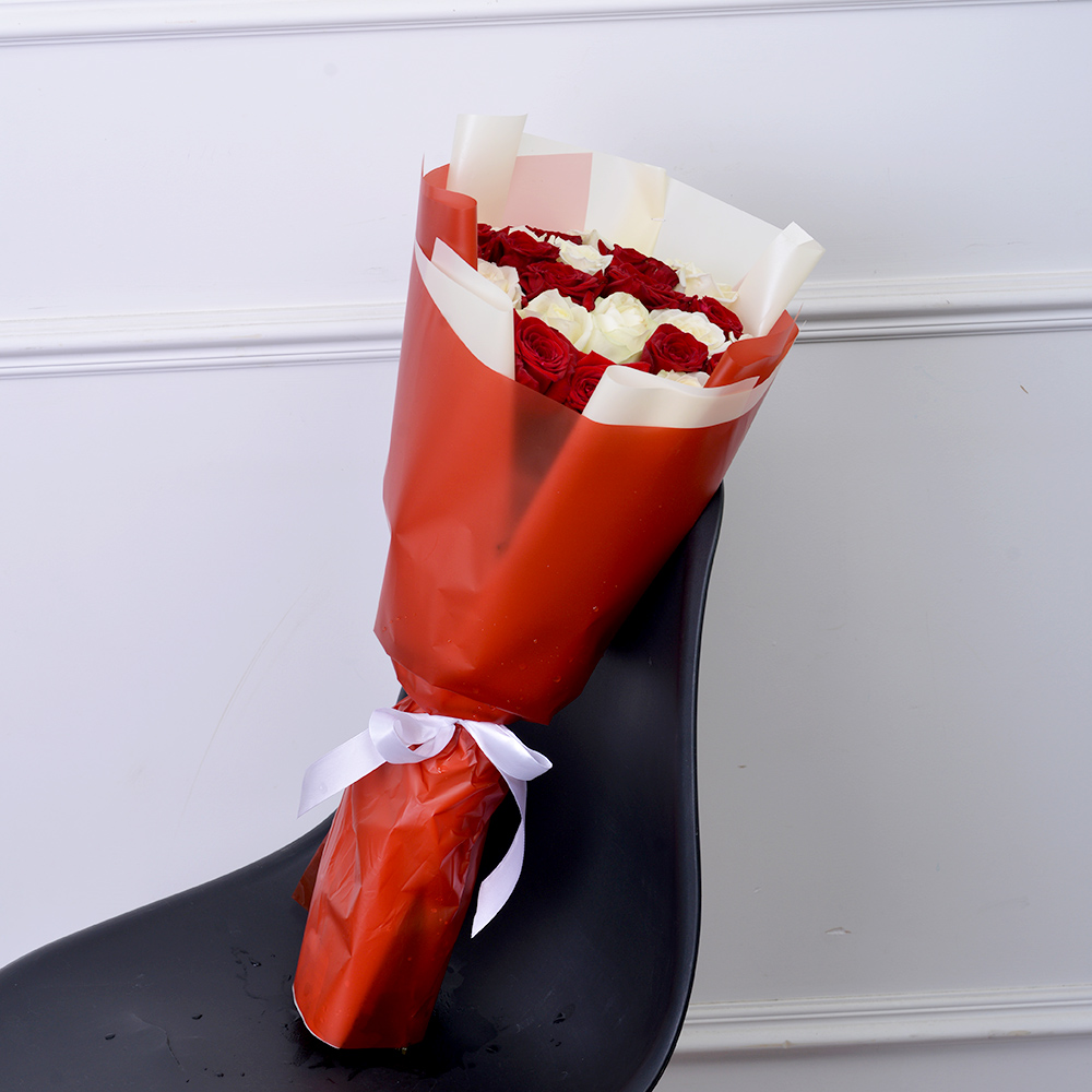 21 разноцветная роза Premium 50 см в пленке