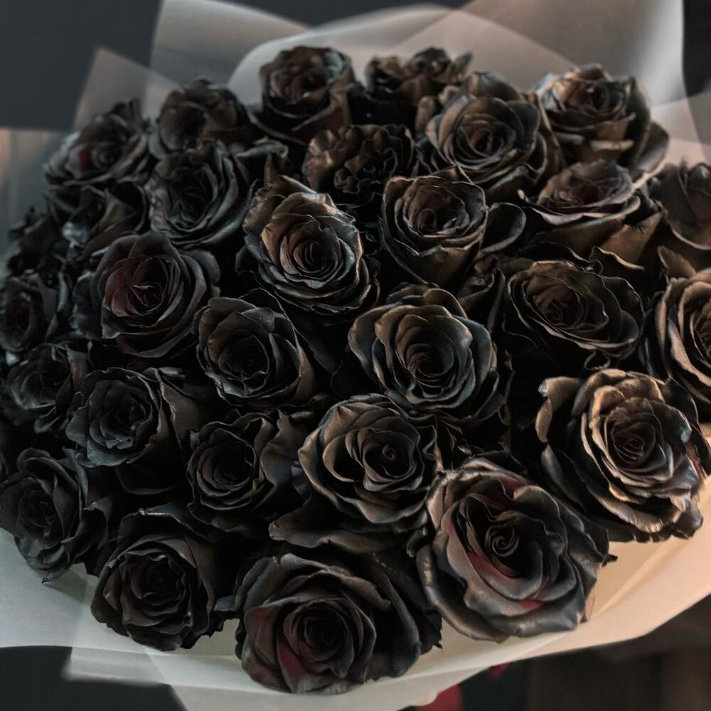 Букет из 31 черной розы