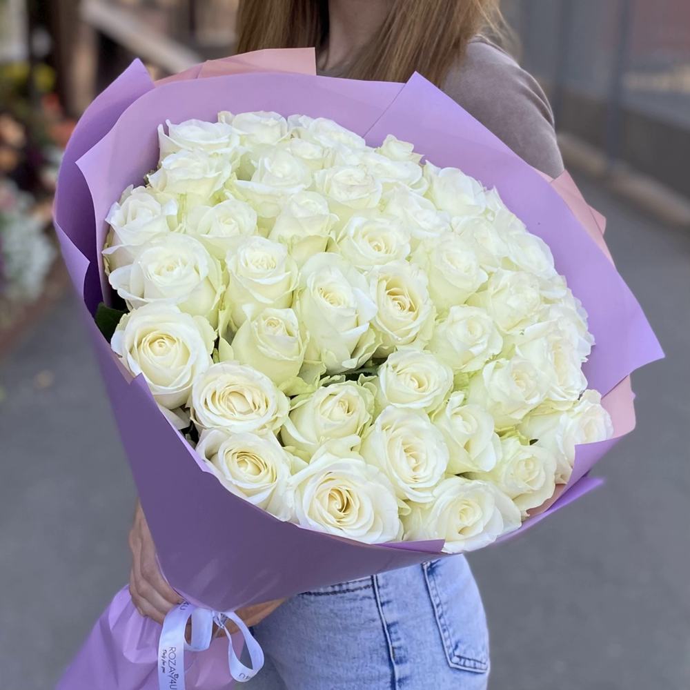 51 белая роза Premium 60 см