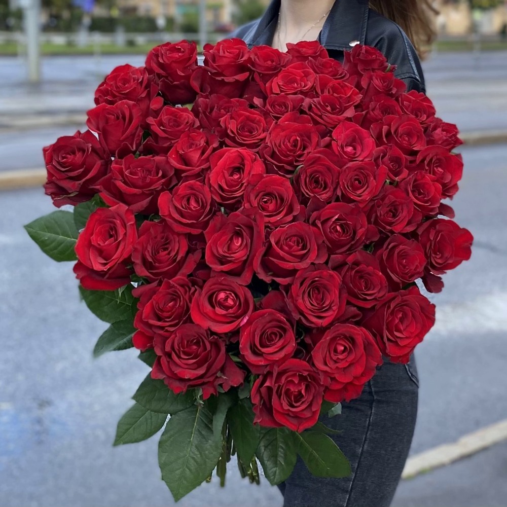 51 красная роза Premium 80 см