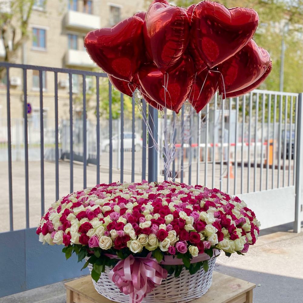 Шикарная корзина из 1001 розы Микс
