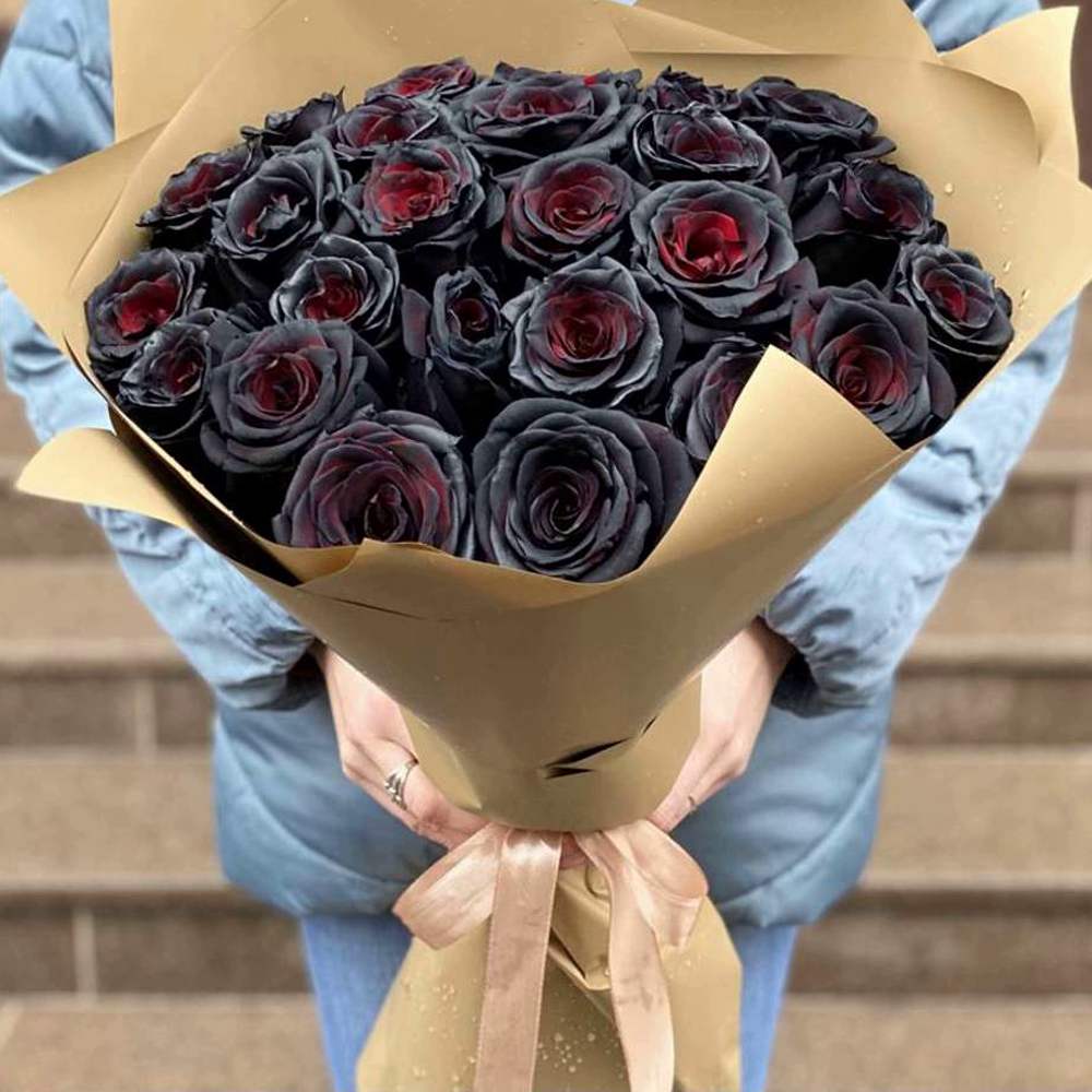 Букет из 25 черных роз